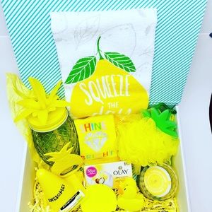 YELLOW SUNSHINE BOX!!